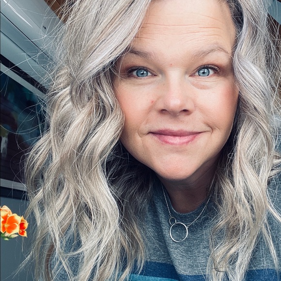 Meet your Posher, Patty - Picture 2 of 7